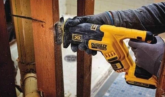 Top 10 Best Reciprocating Saw 2022: Under $100, $200, $300 - For Your DIY Jobs