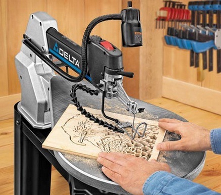 HOW TO USE A SCROLL SAW